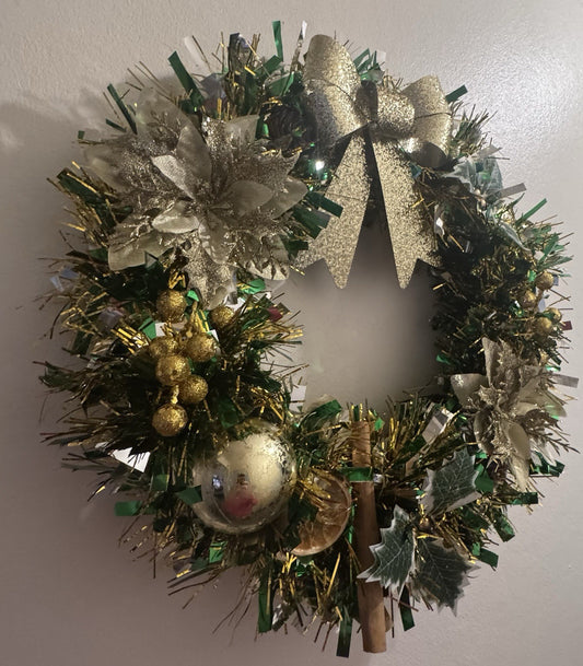 Christmas Wreath Green and Gold with Lights for Front Door Uk Christmas Decor