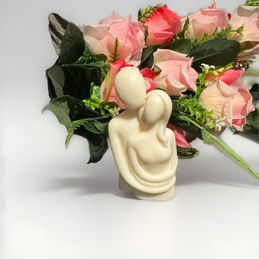 Candle Vanilla Scented Couple Hug for Valentine ‘s Day