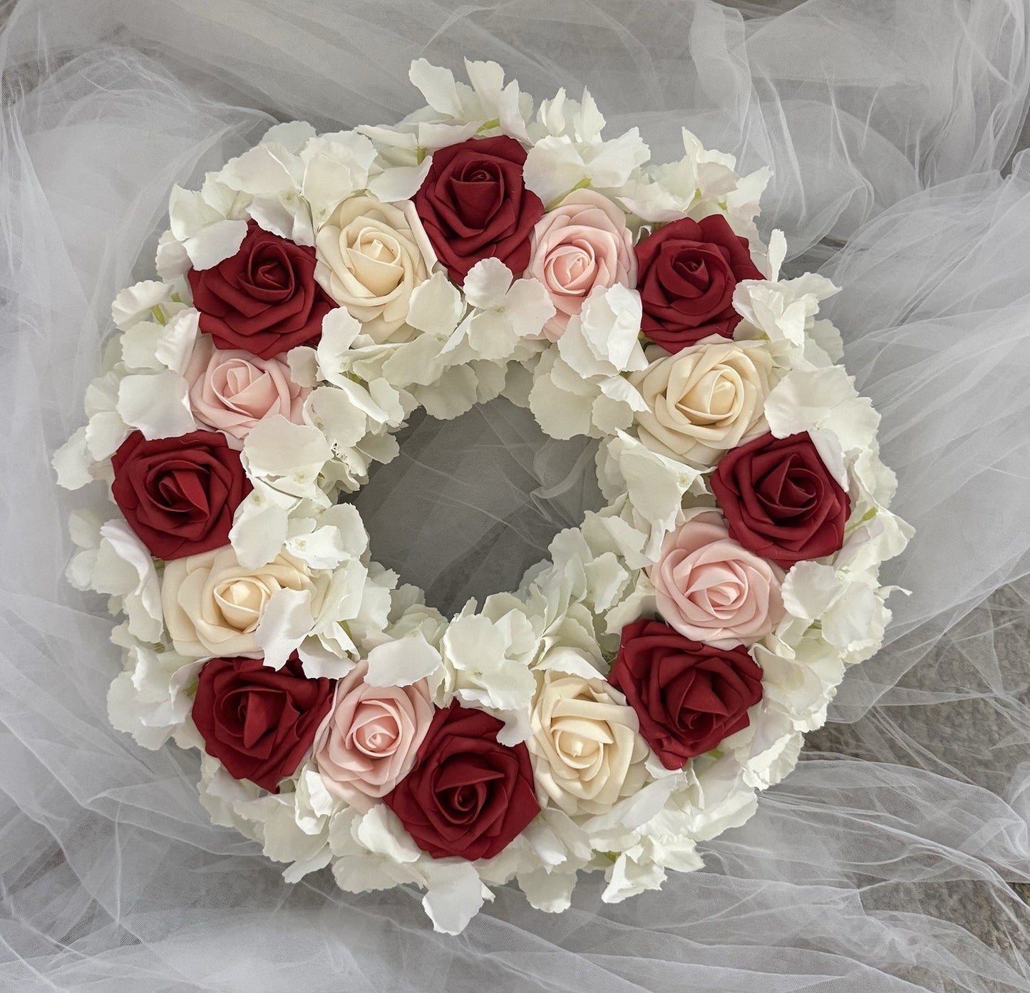 Artificial Home Decoration White Hydrangea with Roses Wreath White & Red Pink