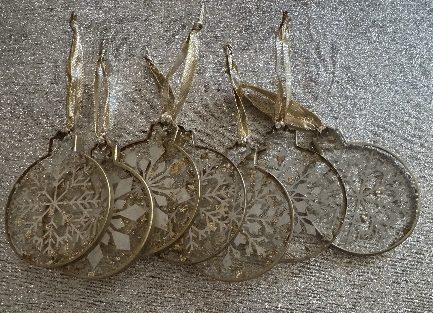 6 Pieces Flat Bauble Christmas Tree Decoration Ornaments Resin Baubles Hanging