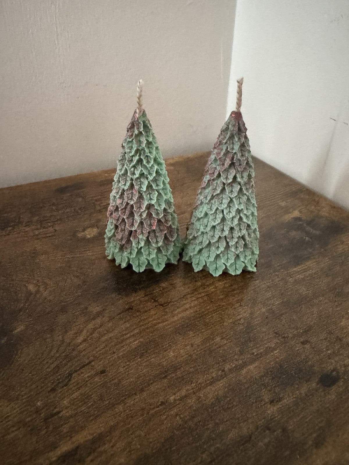 2 Pieces Pine Cone Tree Candles Christmas Decoration Candle Green Christmas
