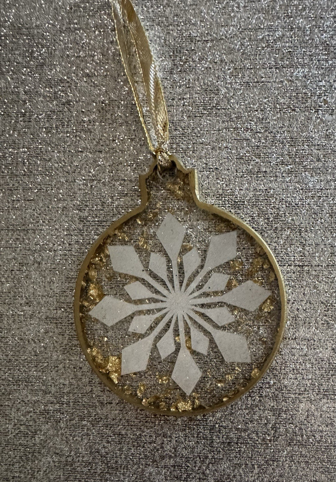 6 Pieces Flat Bauble Christmas Tree Decoration Ornaments Resin Baubles Hanging