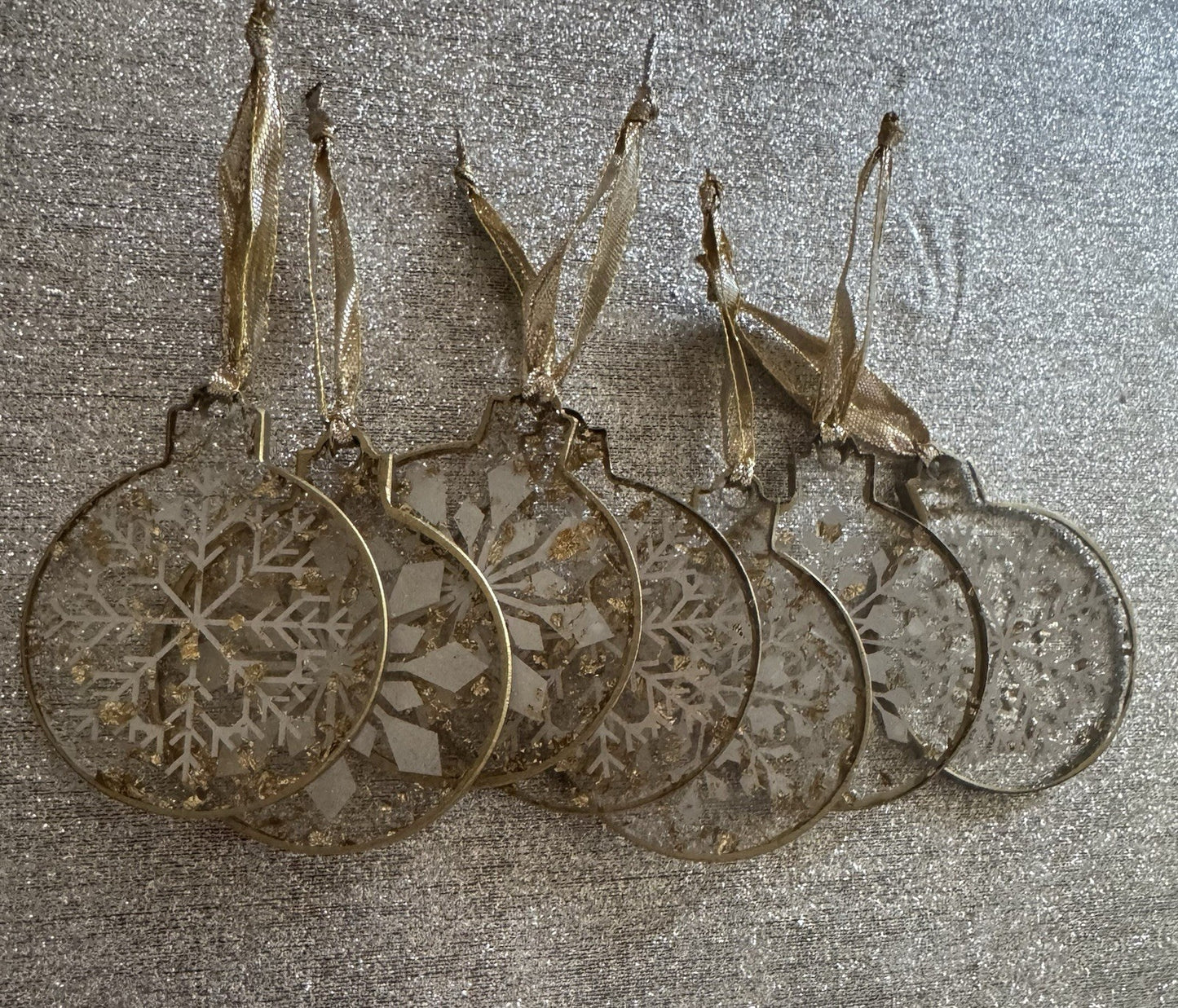 6 Pieces Flat Bauble Christmas Tree Decoration Ornaments Resin Baubles Hanging