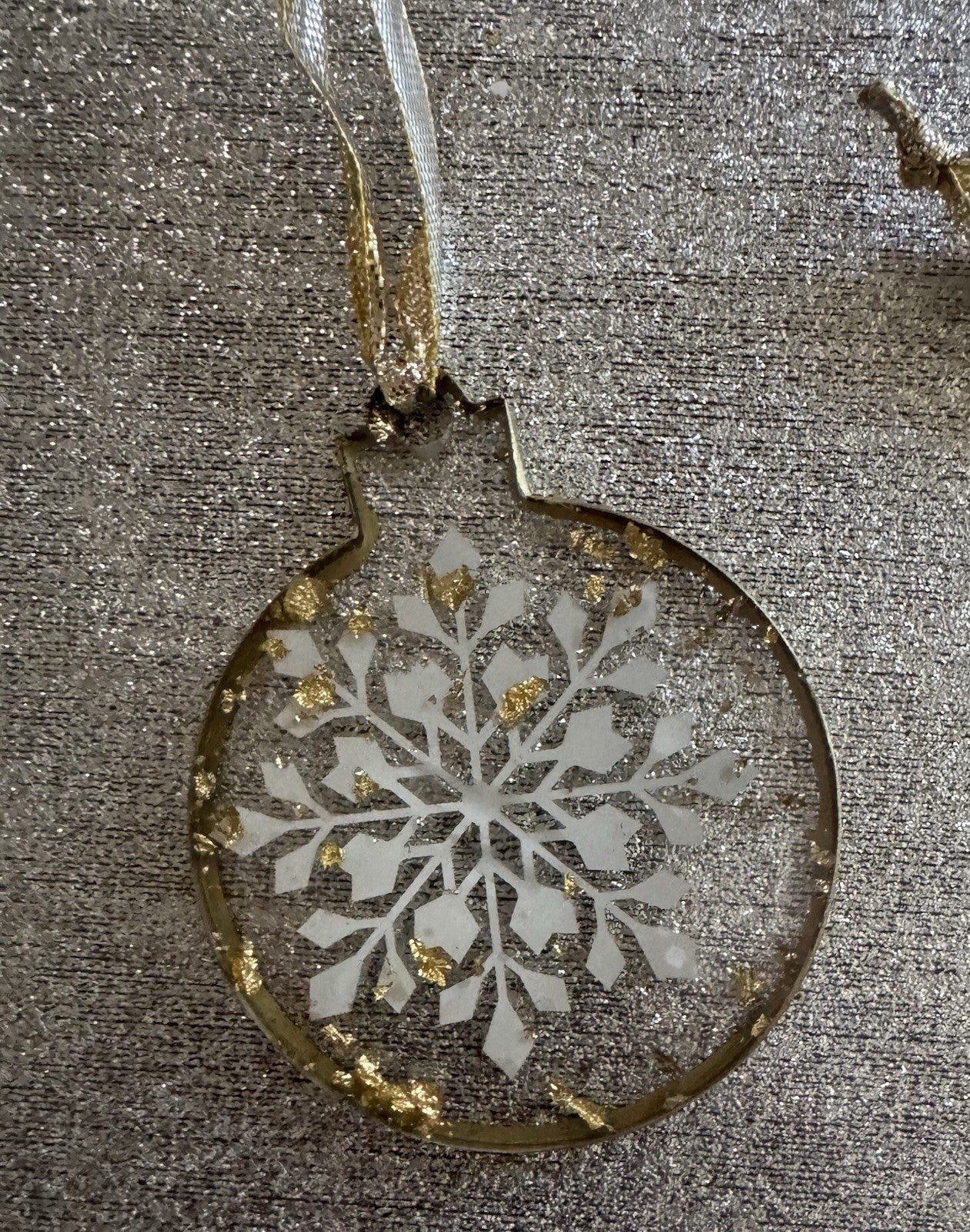 6 Pieces Flat Bauble Christmas Tree Decoration Ornaments Resin Baubles Hanging