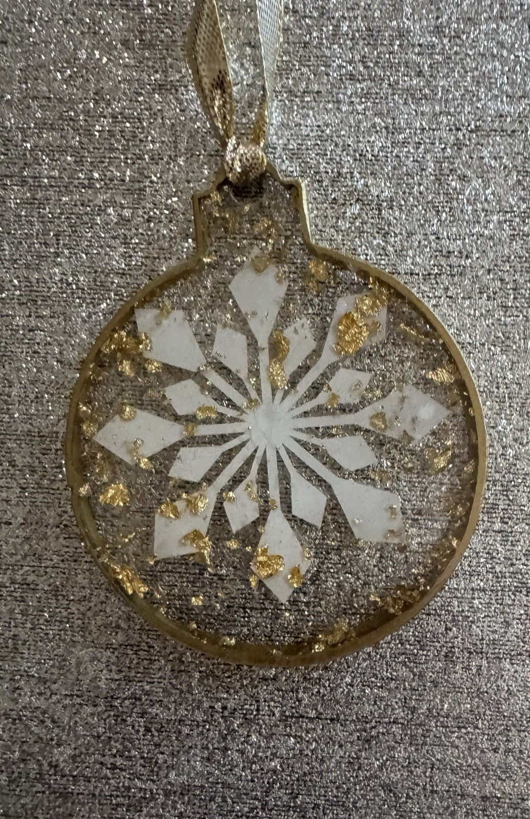 6 Pieces Flat Bauble Christmas Tree Decoration Ornaments Resin Baubles Hanging